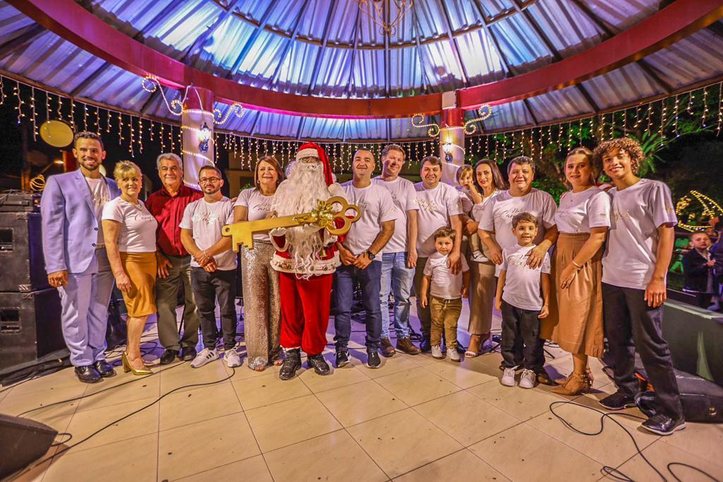 MILHARES DE PESSOAS PRESTIGIARAM A ABERTURA DO 14º NATAL DOS CANYONS EM PRAIA GRANDE