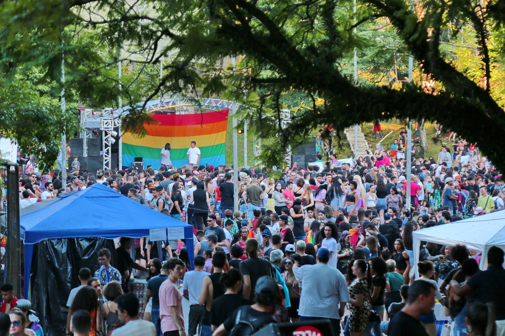 6ª Parada Alternativa LGBTI+ de Santa Maria ocorre neste domingo; evento alerta para o assassinato de mulheres transexuais