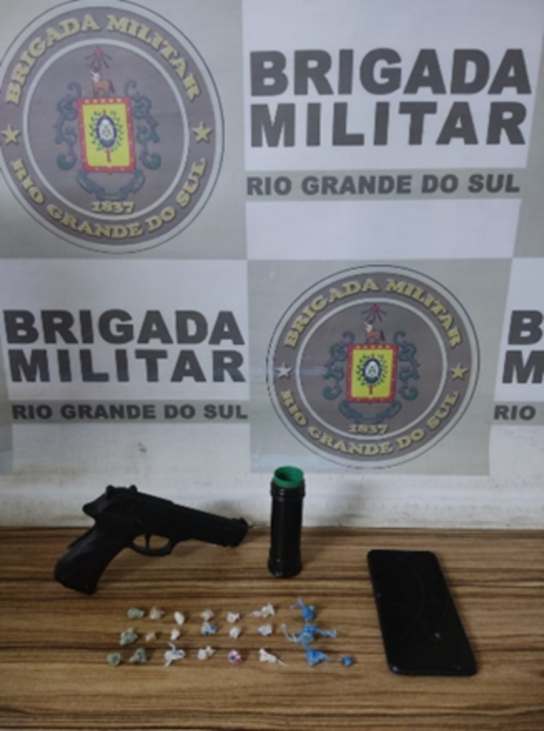 Brigada faz prisão por tráfico de drogas durante operação Papai Noel