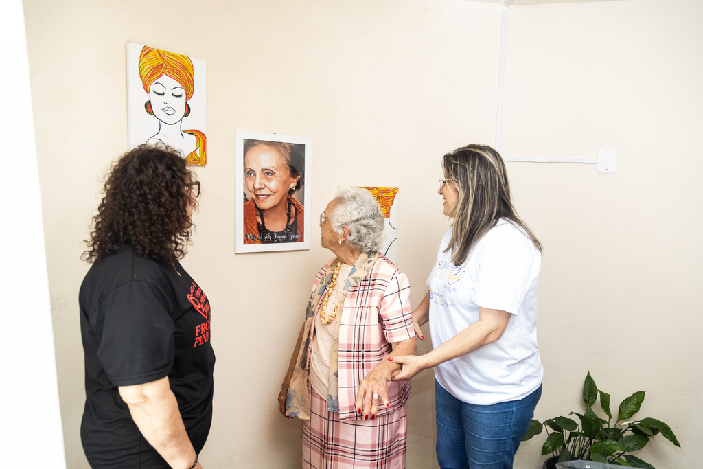 Ativistas pelotenses são homenageadas no Centro da Mulher