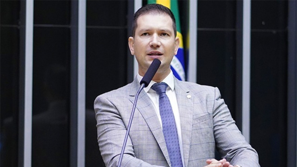  - O deputado federal Gilson Marques (NOVO-SC) é natural de Rio do Sul, cidade do Alto Vale do Itajaí