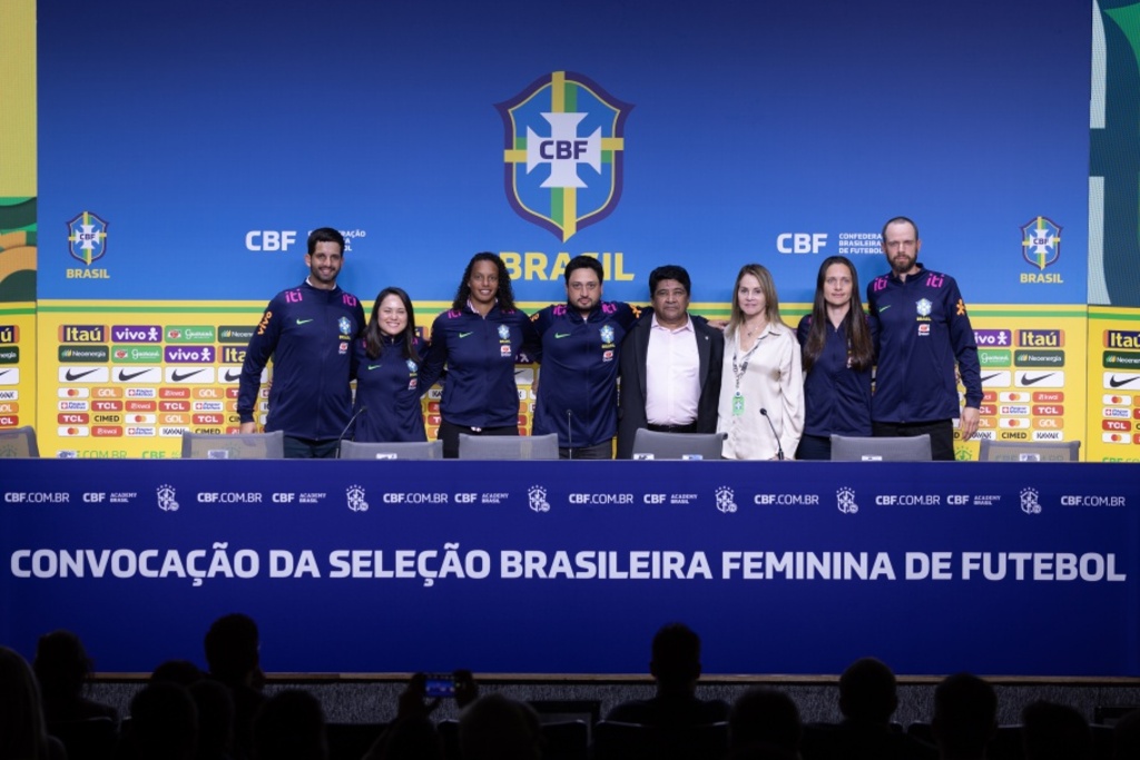 Thais Magalhães/CBF - Em setembro, o presidente Ednaldo Rodrigues apresentou a nova comissão técnica da Seleção Feminina Principal