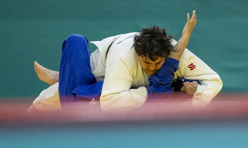 Judô paralímpico: Rebeca Silva conquista ouro no Grand Prix de Tóquio