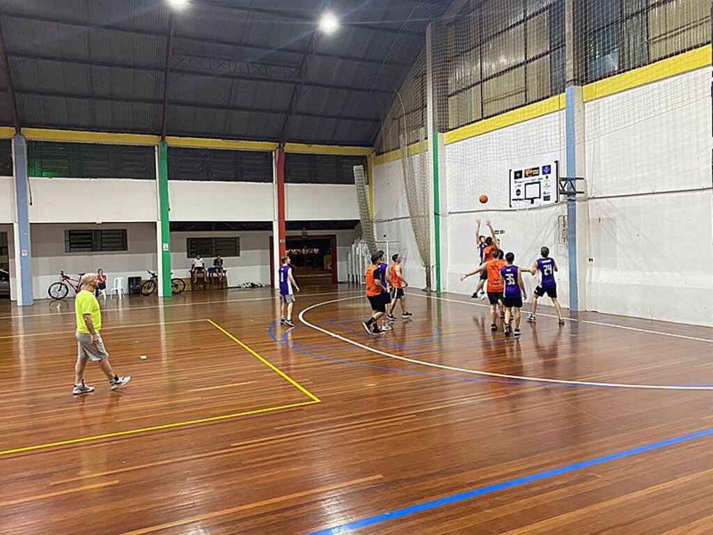 Quadra de basquete já pode ser usada em Marcelino Ramos