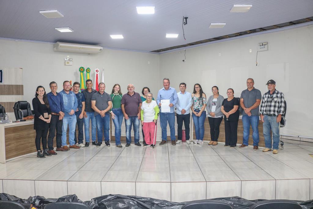 CÂMARA DE VEREADORES APROVA PROJETO 
QUE DENOMINA RODOVIA MUNICIPAL EM PRAIA GRANDE