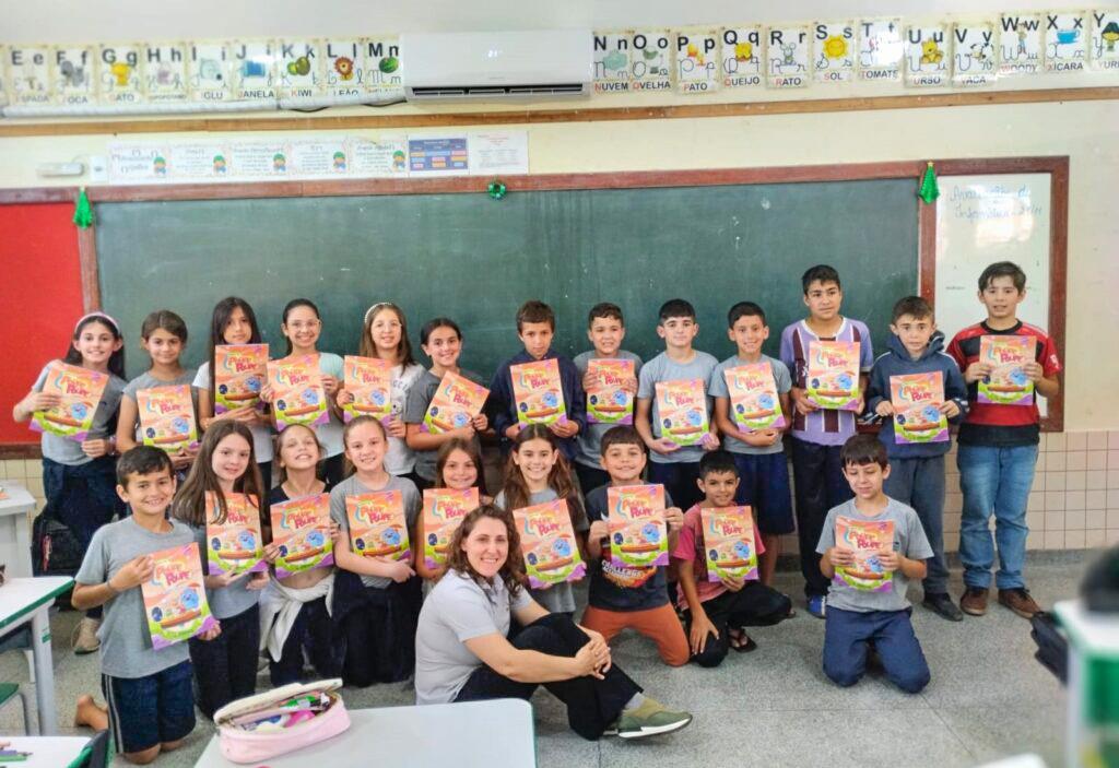 CRESOL SÃO JOÃO DO SUL PROMOVE ATIVIDADES 
DE EDUCAÇÃO FINANCEIRA COM CRIANÇAS