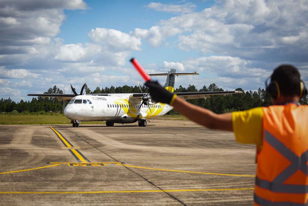 Novo estudo para liberar voos de Santa Maria para São Paulo será entregue à Força Aérea Brasileira