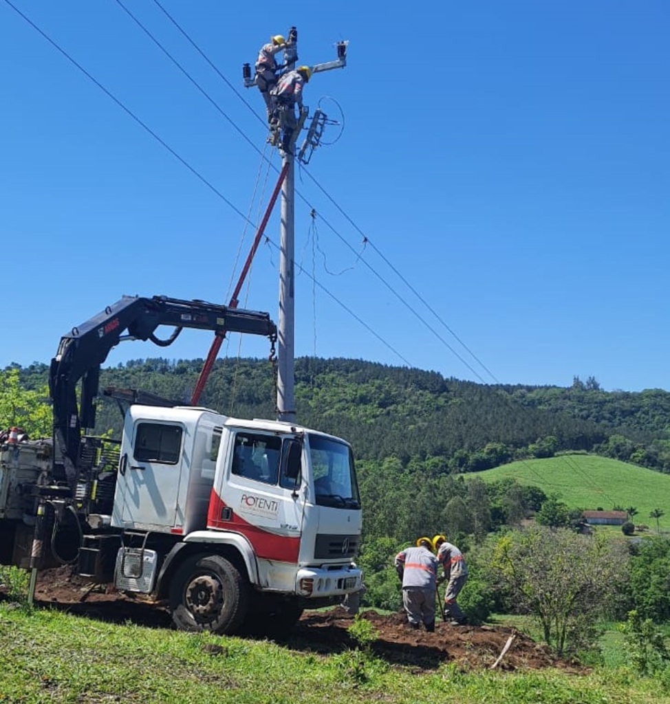 Município de São Miguel do Oeste amplia seis redes de energia