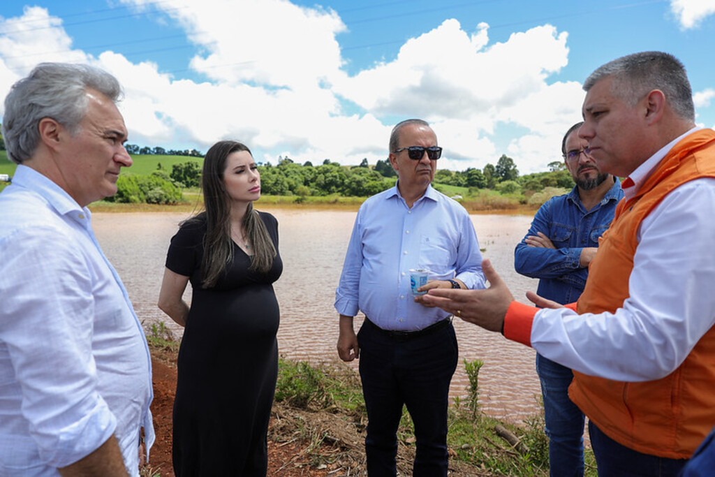 Após visitar áreas atingidas, governador garante parceria para construção de túnel em Xanxerê