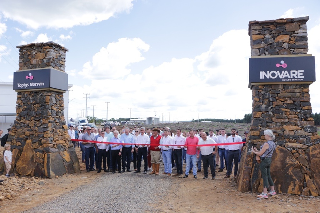 Inaugurada na Coxilha Rica empresa de exportação de genética suína