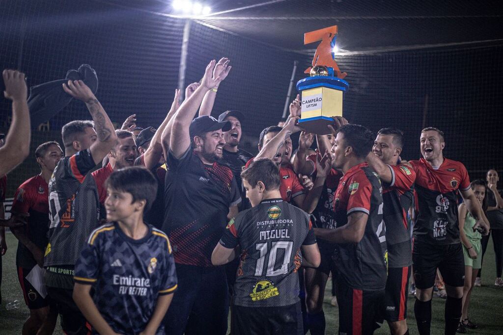 The Black's conquista o tetra da LIF7 SM e embarca para o Campeonato Brasileiro