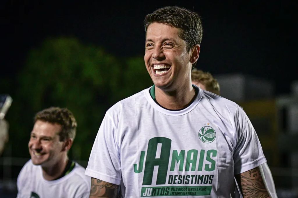  - Thiago Carpini, técnico do Juventude, no acesso à Série A — Foto: Gabriel Tadiotto/E.C Juventude