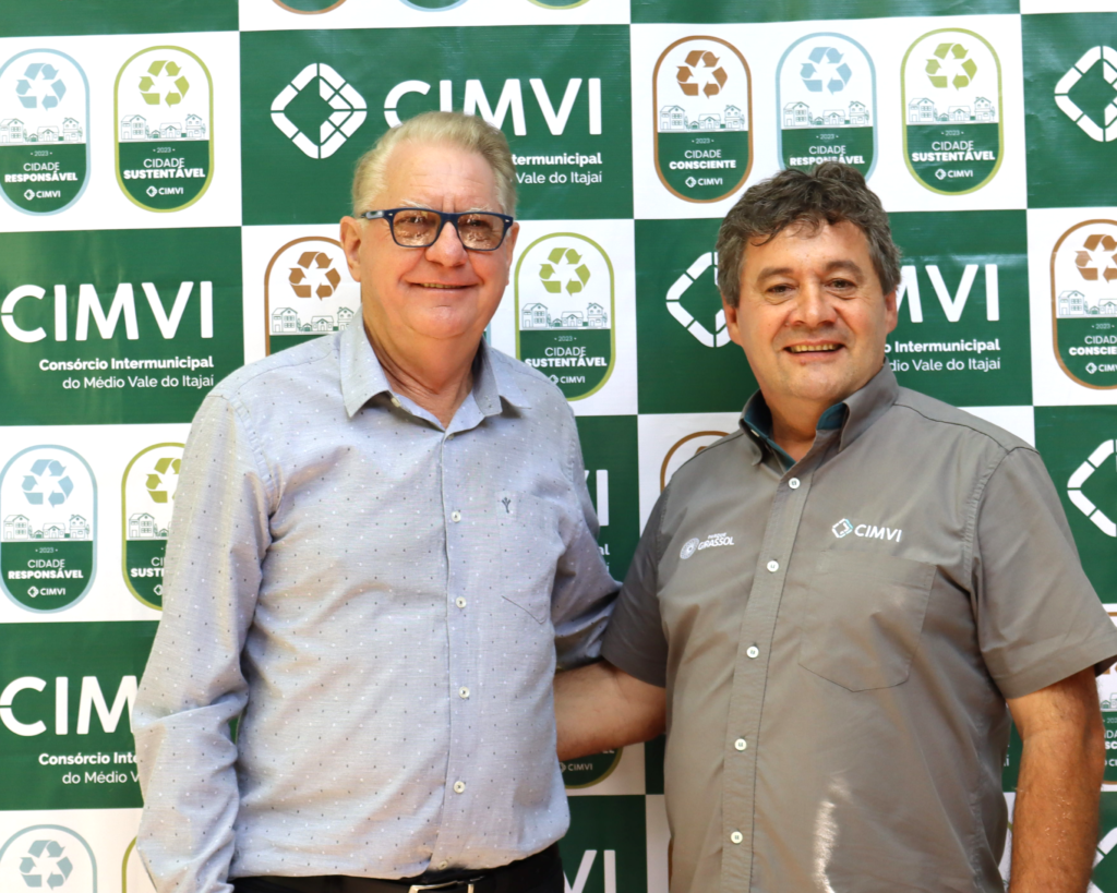 Valcir Ferrari e Hartwig Persuhn são reeleitos presidente e vice-presidente do CIMVI para 2024