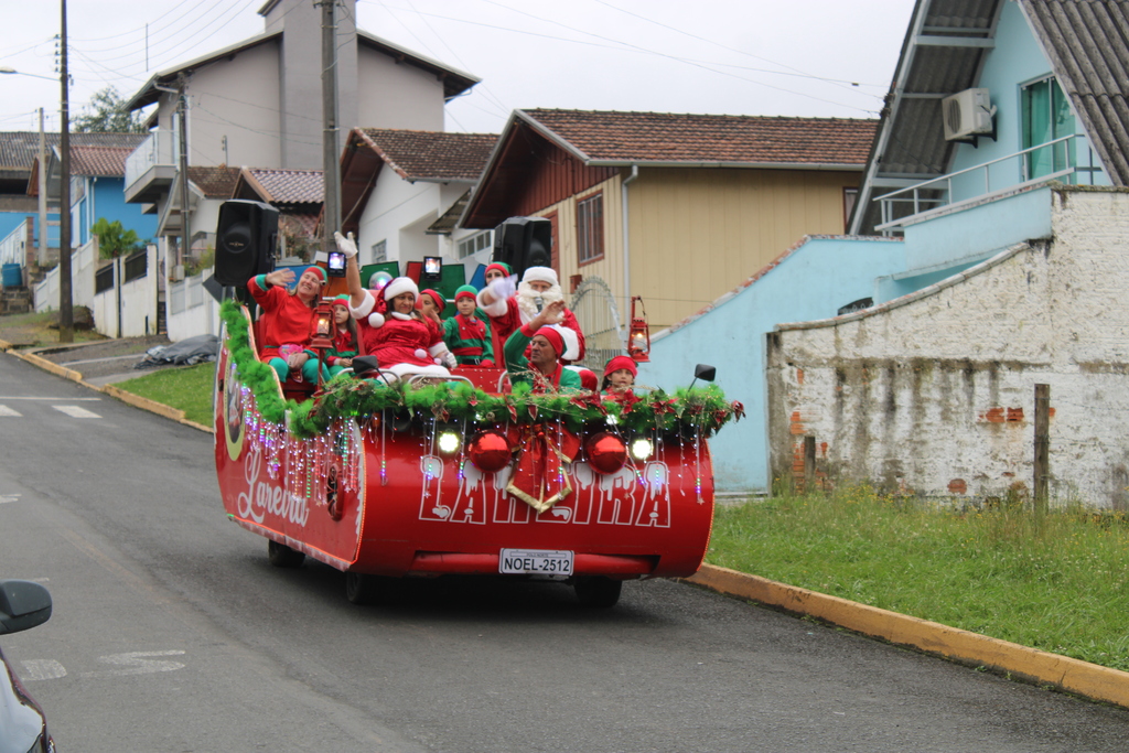 Campanhas arrecadam doações para este Natal