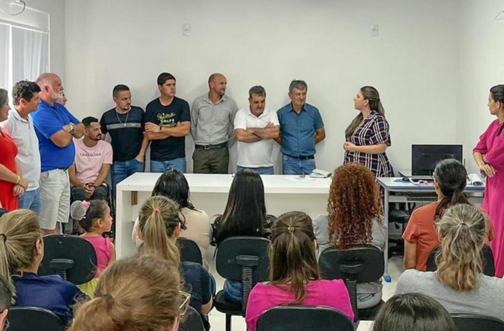 PREFEITO DE SANTA ROSA DO SUL ANUNCIA NOVA 
SECRETÁRIA MUNICIPAL DE SAÚDE