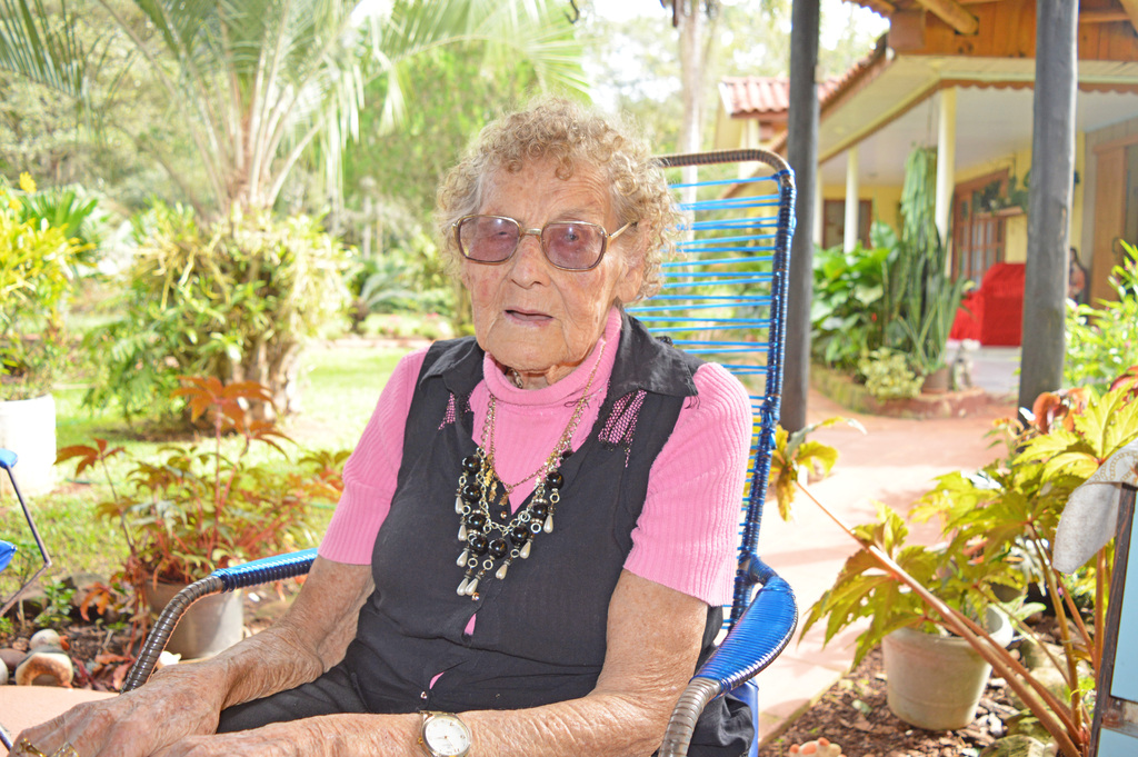 Pioneira Catarina Regina Thiel falece aos 101 anos de idade