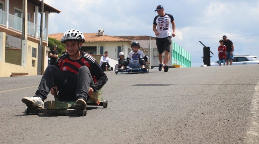 Corrida de Carrinho de Rolimã movimenta Canoinhas no final de semana