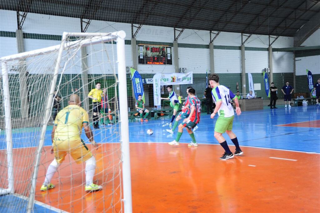 Foto: Marcelo Oliveira (PMSM) - Disputas foram nas modalidades de futsal, vôlei, basquete e handebol