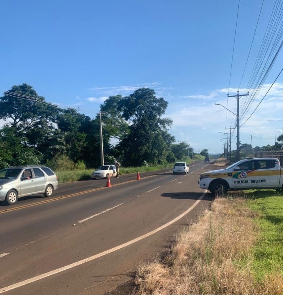 Mais de 40 motoristas são flagrados em excesso de velocidade durante operação da PMRv