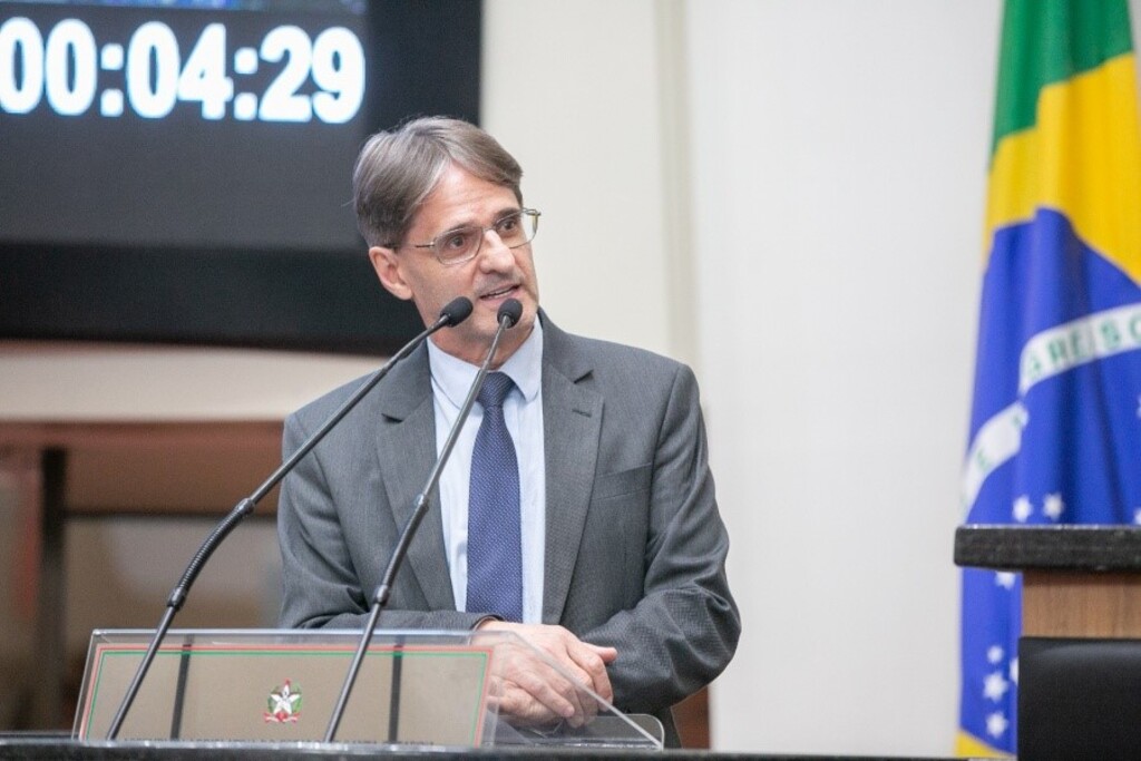 Saretta aponta principais desafios e ações defendidas em 2023