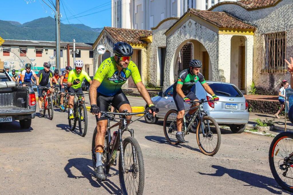 PRAIA GRANDE: 14° NATAL DOS CANYONS É REFERÊNCIA
EM ATRAÇÕES E PÚBLICO NA REGIÃO