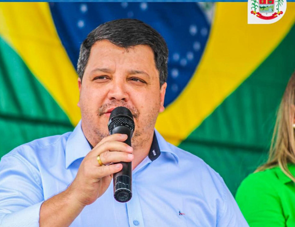 FANICA É REELEITO PRESIDENTE DO CONSÓRCIO 
INTERMUNICIPAL CAMINHOS DOS CÂNIONS DO SUL EM PRAIA GRANDE