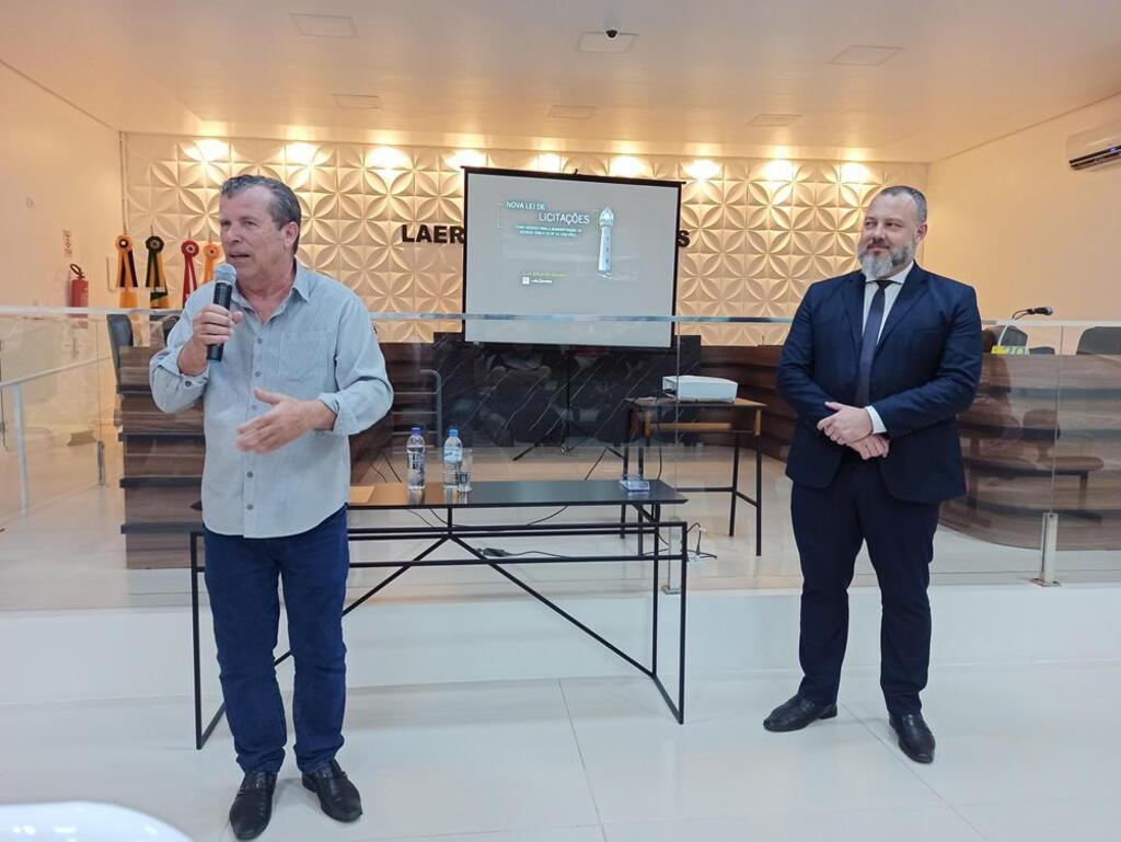 PREFEITURA DE SÃO JOÃO DO SUL REALIZA 
CAPACITAÇÃO SOBRE A NOVA LEI DE LICITAÇÕES