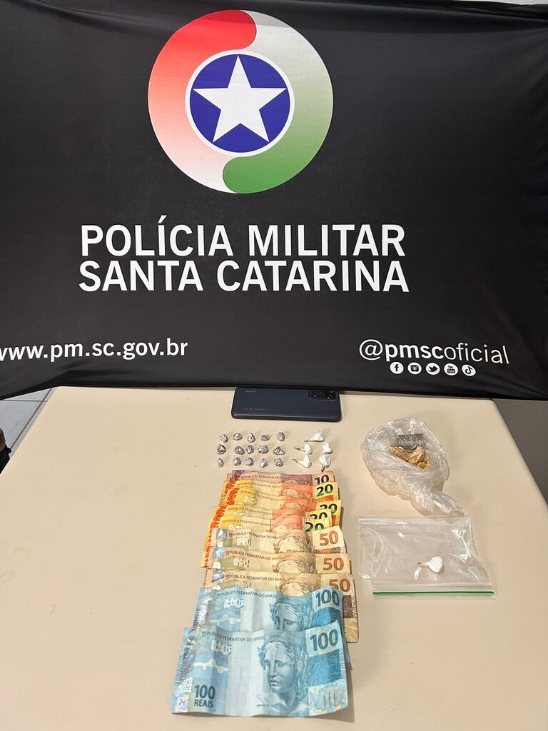 Polícia Militar prende mulher por tráfico de droga em São Miguel do Oeste