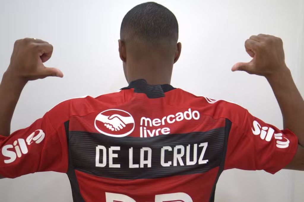  - De La Cruz é Flamengo — Foto: Divulgação/Flamengo