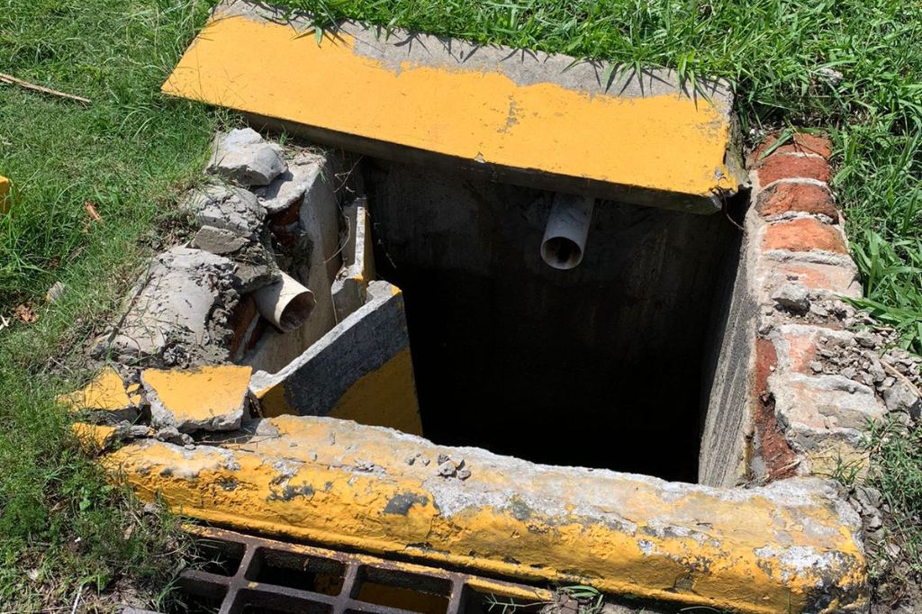  - Situação dos bueiros de Imbituba preocupa diversos moradores da cidade. - Foto: divulgação RSC