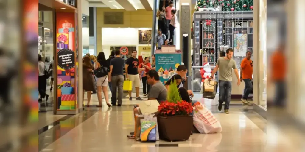 Comércio neste Natal é o pior em três anos, aponta Serasa