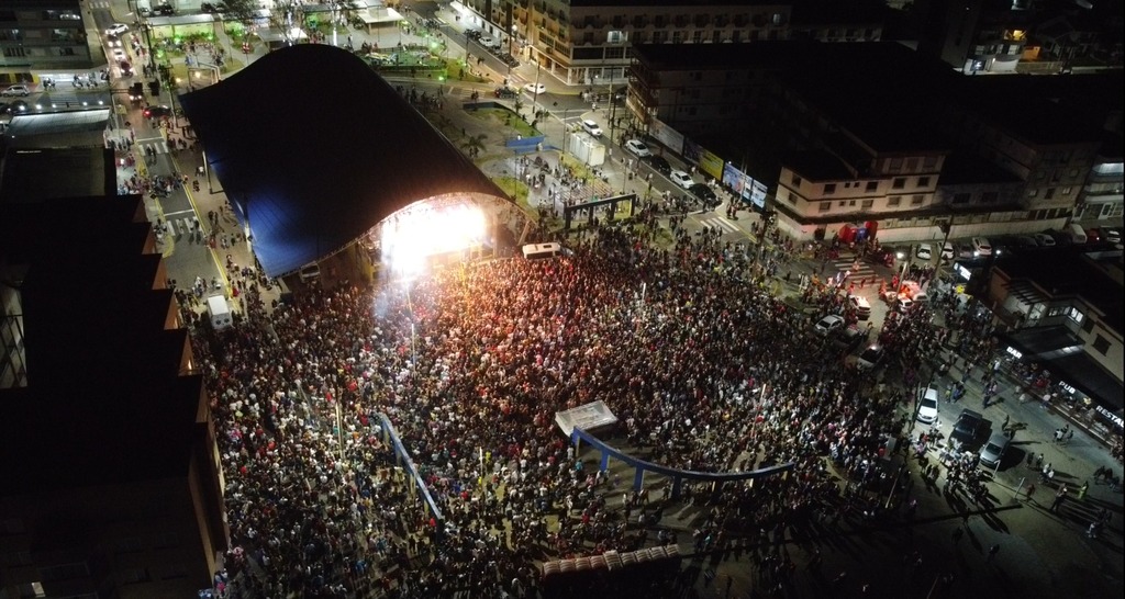 Balneário Arroio do Silva comemora 28 anos com inauguração da Praça Central e com show nacional