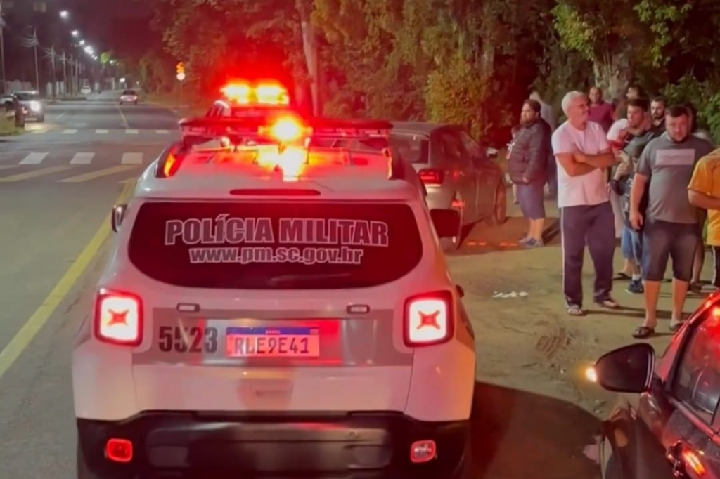 Mulher cai de ponte na cidade de Tubarão