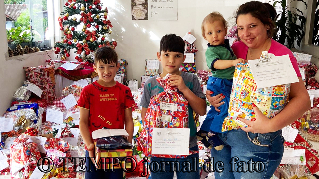 ASSISTÊNCIA SOCIAL FAZ A ALEGRIA DA CRIANÇADA COM A ENTREGA DE PRESENTES DA  CAMPANHA AMIGOS DO NOEL