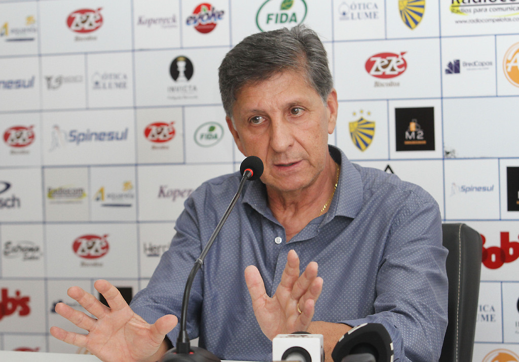 Foto: Carlos Queiroz - DP - Anunciado em novembro, treinador diz que o Lobo está fazendo contatos com muitos atletas