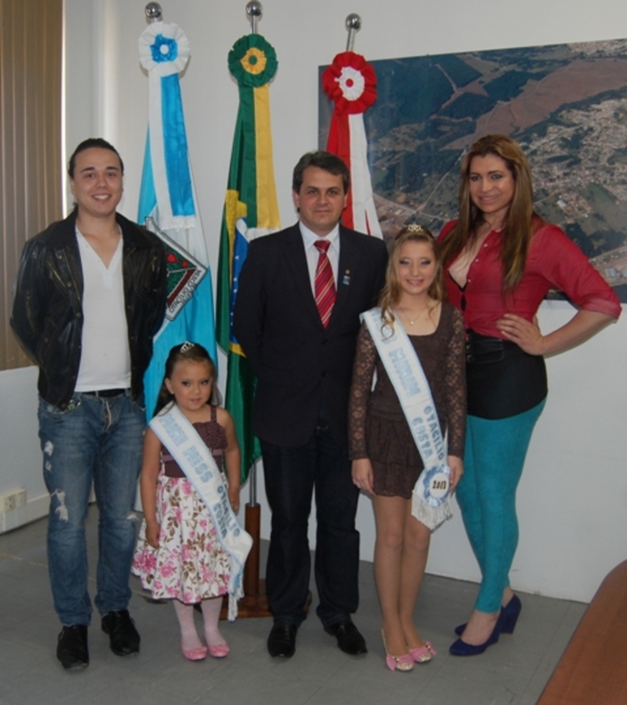 Otacilienses representando o estado em concurso nacional de beleza