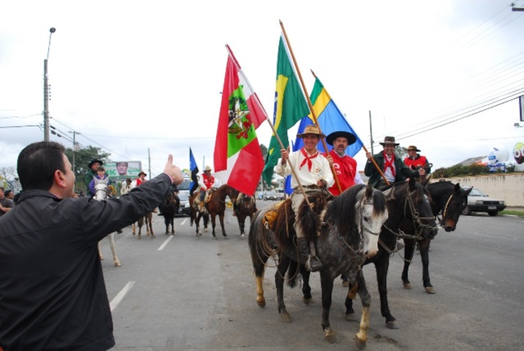 Cavalgada contou com participantes de toda a região serrana