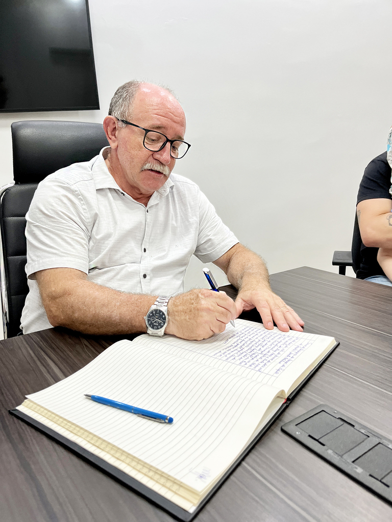 Prefeito Dioclésio Ragnini reassume Prefeitura de Joaçaba