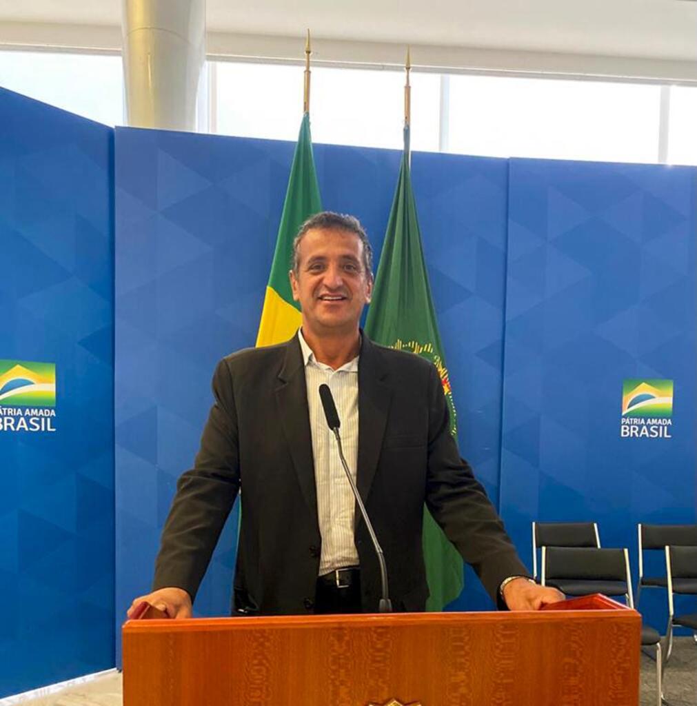 PREFEITO E VICE DE MAMPITUBA FAZEM AVALIAÇÃO DAS CONQUISTAS DE 2023 E DAS OBRAS EM ANDAMENTO