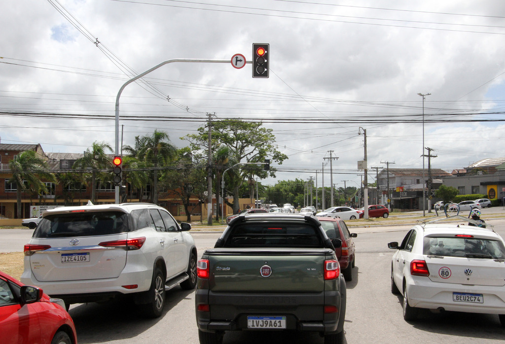Novos semáforos seguem dividindo opiniões em Pelotas