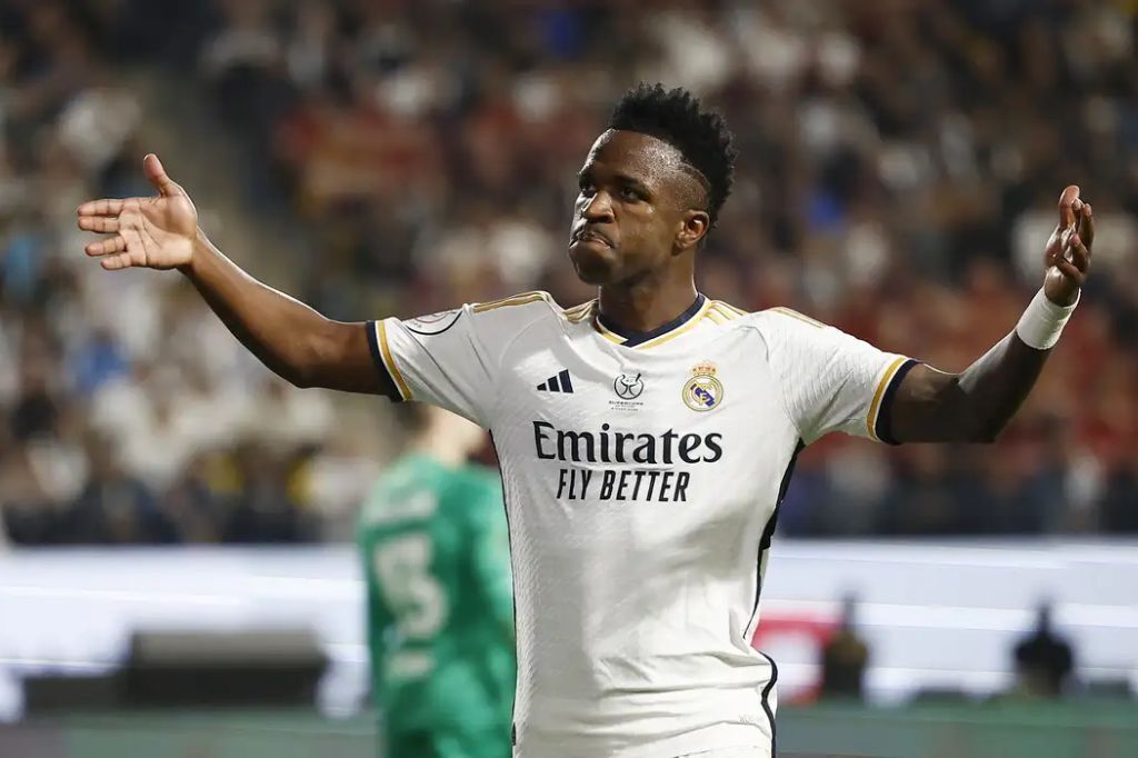 Vinícius Júnior brilha e Real Madrid conquista Supercopa da Espanha