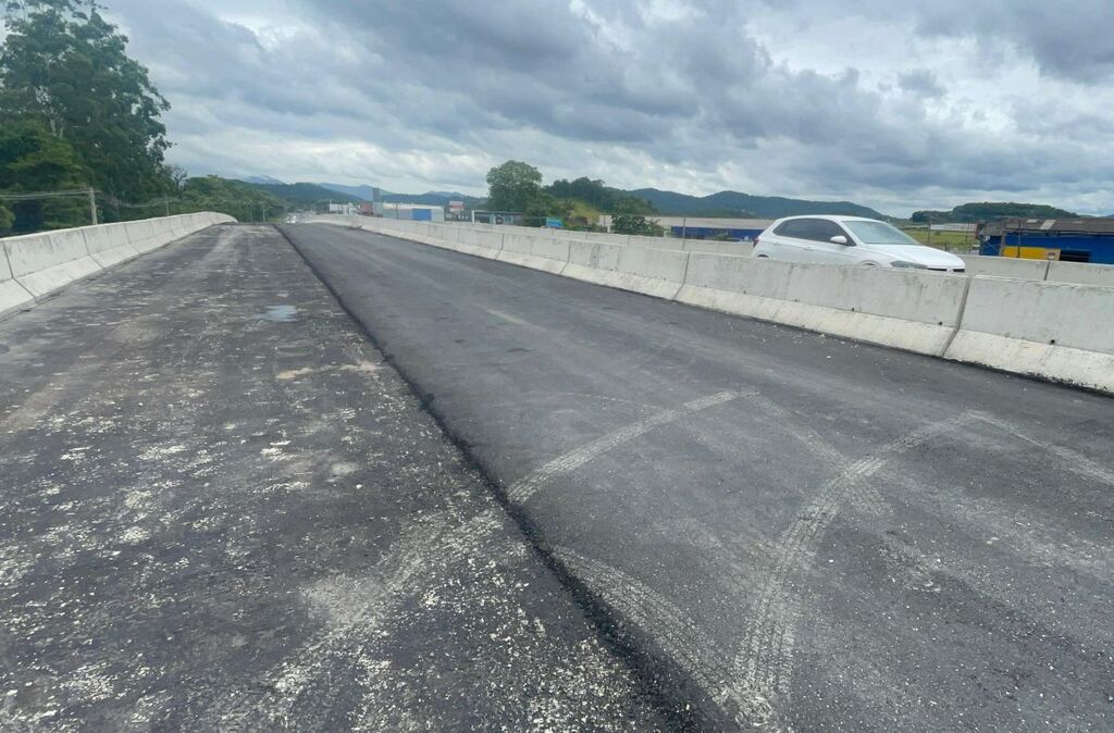 Construção do elevado do Distrito Industrial de Joinville está na reta final