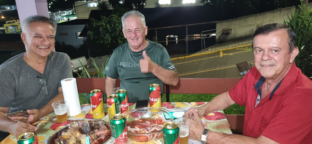  - Foto legenda: Henrique, Enio e Binho.