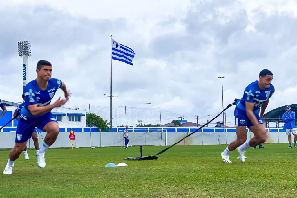  - O Avaí firmou contrato com o atacante Garcez, ex-Brusque, e o lateral Gabriel, que estava atuando no Vasco da Gama na temporada passada. – Foto: André Palma Ribeiro/ Avaí F.C./Divulgação/RSC