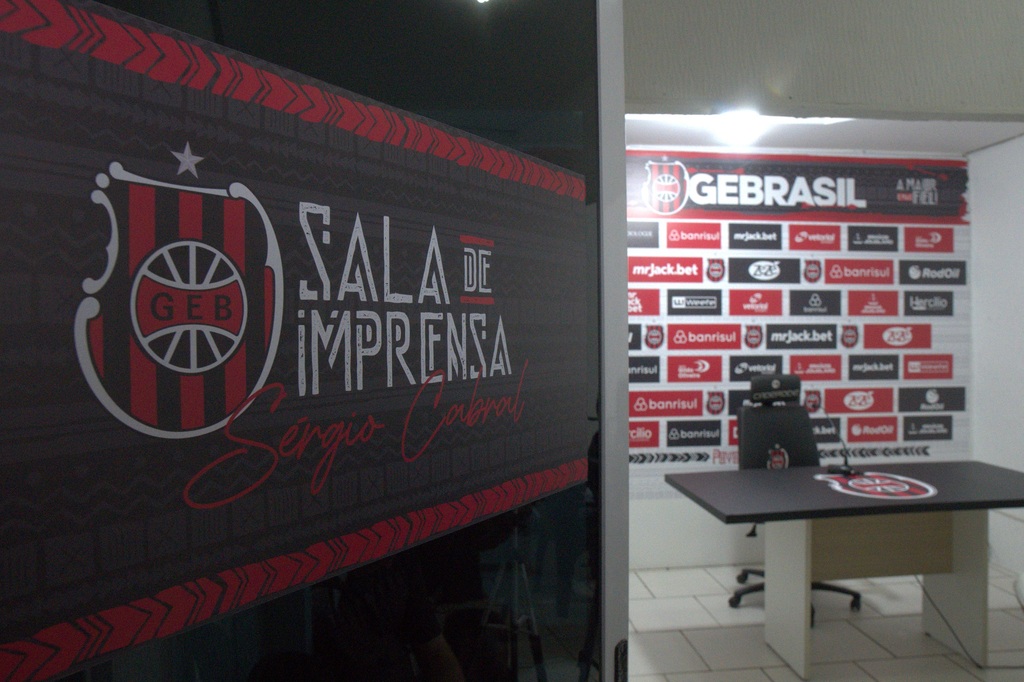 Inaugurada, nova sala de imprensa do Bento Freitas homenageia Sérgio Cabral