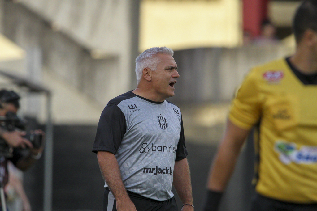 Daitx elogia marcação do Brasil, mas admite: “O time não fez uma grande partida”