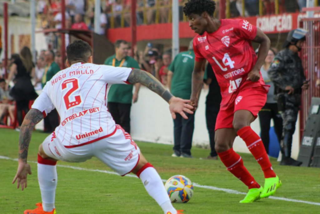 Dupla Gre-Nal em campo