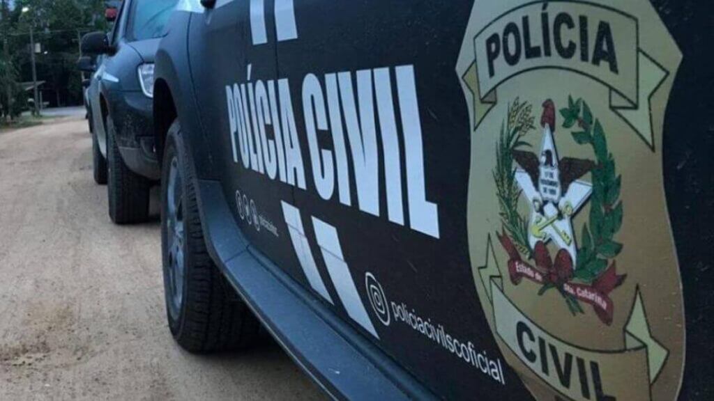 Polícia Civil deflagra operação e prende quatro pessoas em Lages