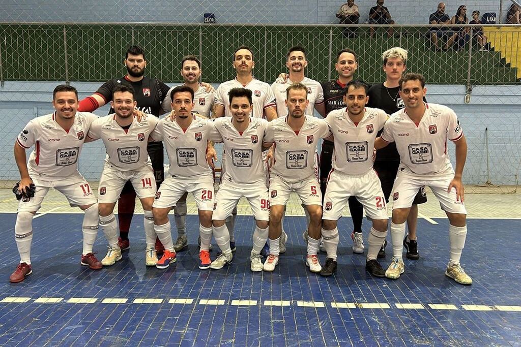 Kamikaiser larga em vantagem nas quartas de final da Copa Regional de Futsal