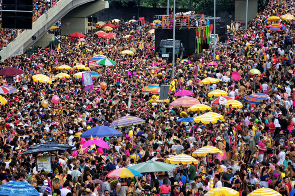 Carnaval de Salvador movimenta R$ 2 bilhões e 11 milhões de foliões